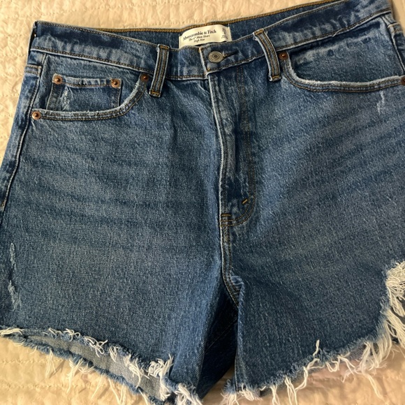 Abercrombie & Fitch High Rise Distressed Denim Cutoff Shorts Frayed Hem - Picture 2 of 6